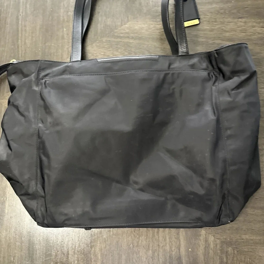 Tumi Voyageur Tote Bag Black Nylon Leather Straps Zip Top